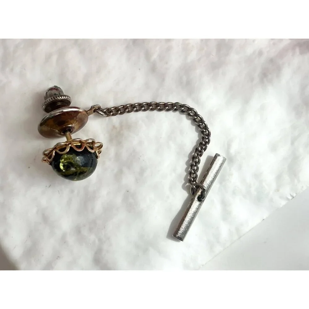 Faux Green Stone Scalloped Edging Silver Toned Vintage Men's Tie Tack